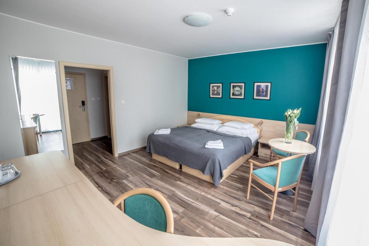 Teledom Hotel Kosice Bagian luar foto