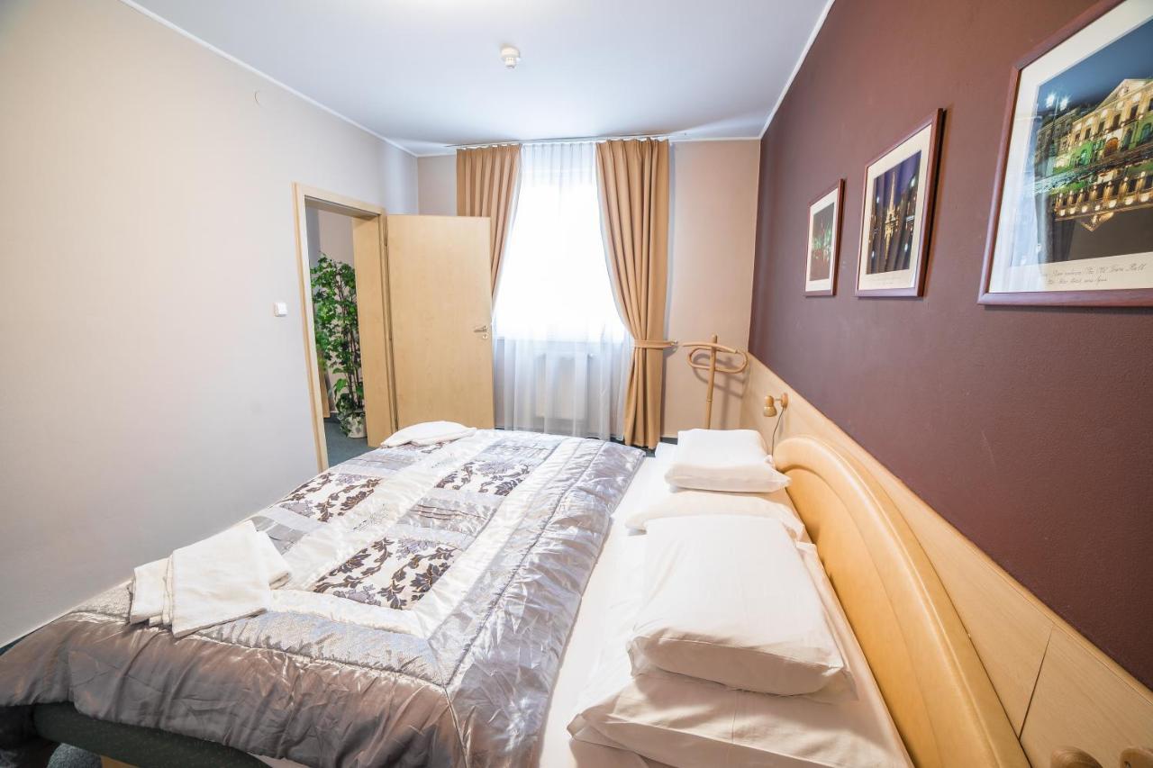 Teledom Hotel Kosice Bagian luar foto