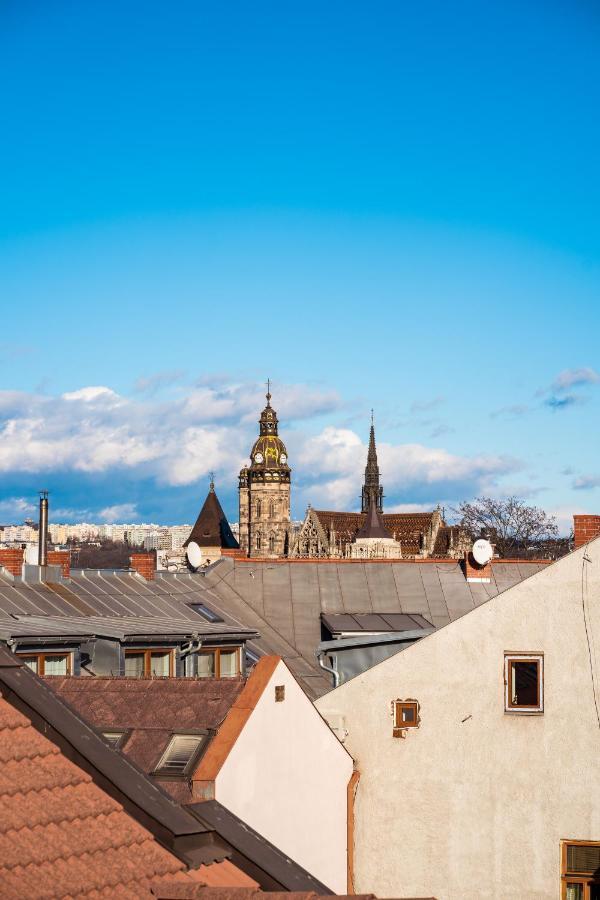 Teledom Hotel Kosice Bagian luar foto
