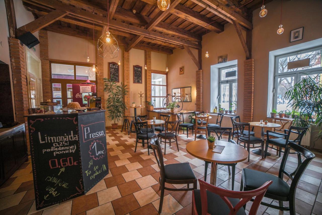 Teledom Hotel Kosice Bagian luar foto